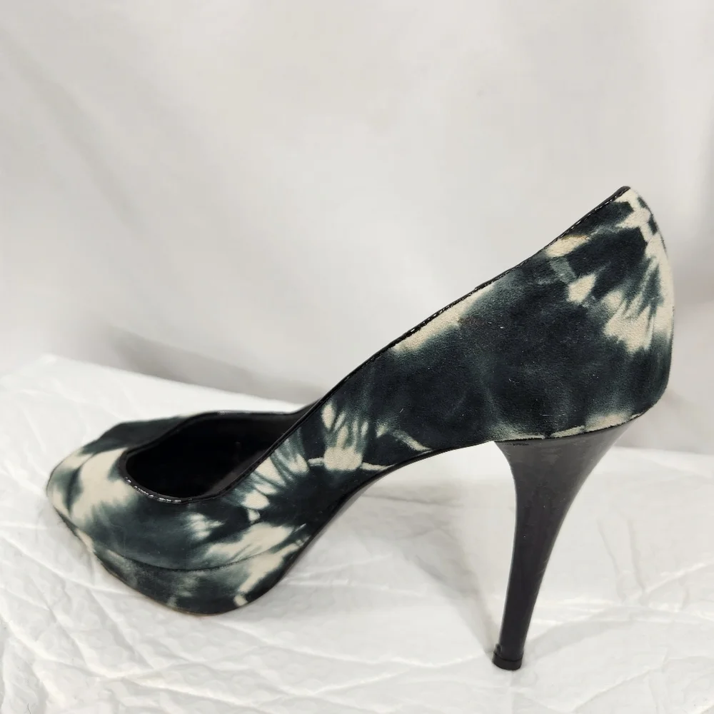 Claudia Ciuti Leather Blue & White Tie Dye Peep Toe Platform Heels Size 6M